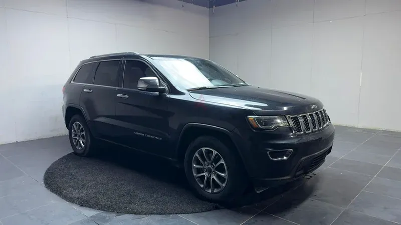 جيب جراند شيروكي 2014